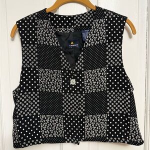Liz Sport Cropped Black Patchwork Vest | Petite Small